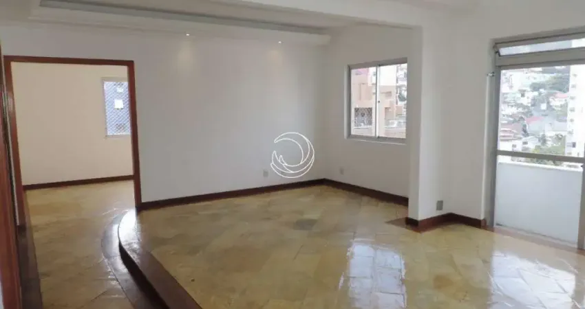 Apartamento de 3 dorms no bairro Centro
