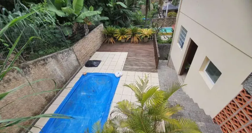 Casa com 3 quartos à venda na Rua Juventino dos Santos Barbosa, --, Coqueiros, Florianópolis