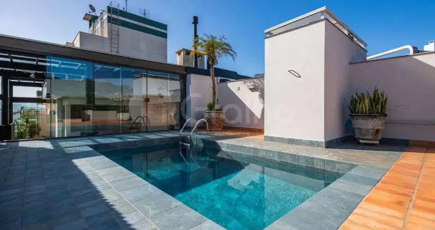 Cobertura duplex de 277m² com 3 quartos sendo 1 suíte na agronômica