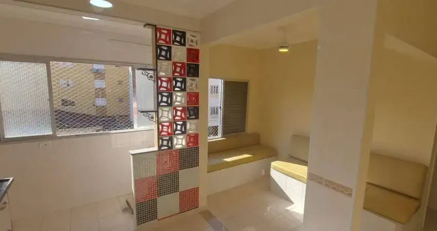 Loucura. maravilhoso apartamento de 01 dormitório, sala, cozinha, área de serviço e 01 vaga de garagem demarcada exclusiva.