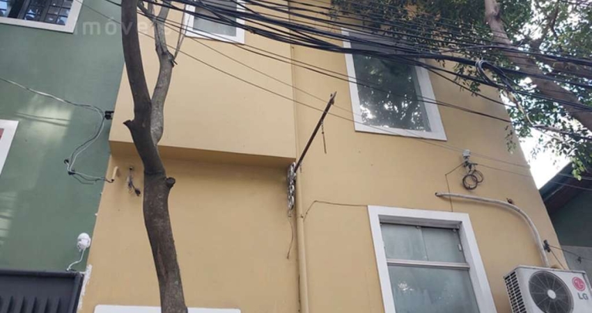 Casa comercial com 2 salas para alugar na Rua Oscar Freire, --, Pinheiros, São Paulo