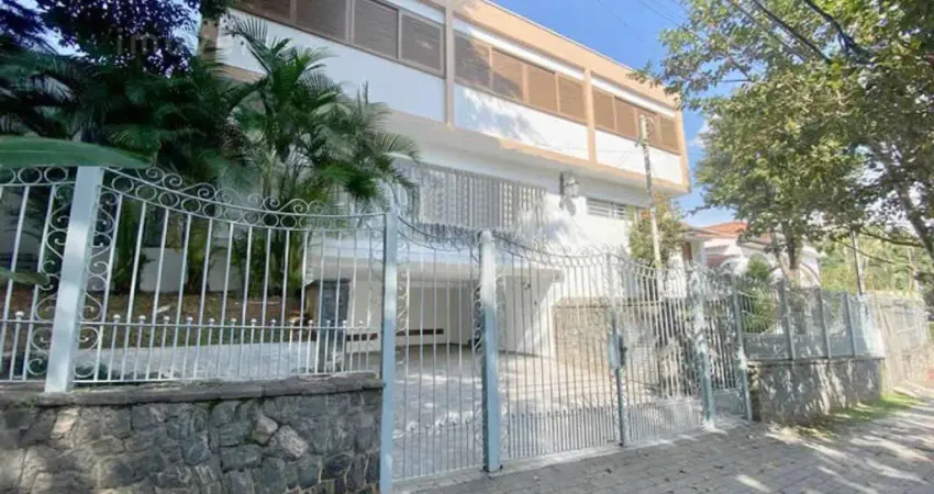 Casa com 4 quartos para alugar na Rua Luís César Pannain, --, Alto da Lapa, São Paulo