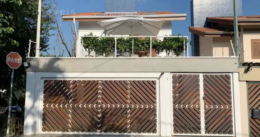 Casa com 3 quartos para alugar na Rua Turi, --, Vila Madalena, São Paulo