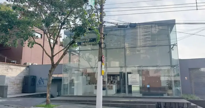 Ponto comercial com 10 salas para alugar na Rua Barbalha, --, Alto da Lapa, São Paulo