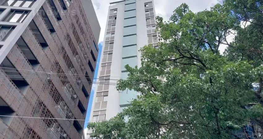 Apartamento com 2 quartos para alugar na R Maria Carolina, --, Pinheiros, São Paulo