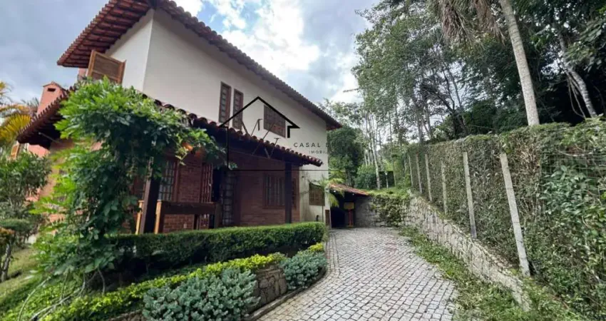 Casa para Venda em Teresópolis, Quebra Frascos, 3 dormitórios, 1 suíte, 3 banheiros, 2 vagas