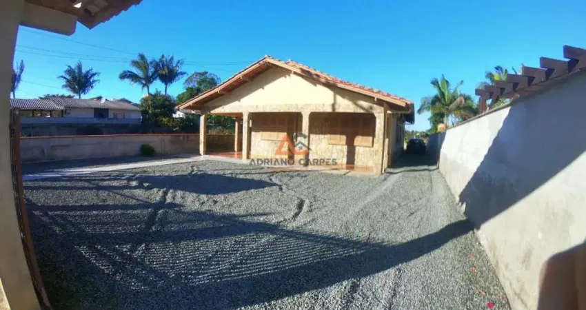 Adriano carpes imóveis aluga casa de 3 dormitórios no bairro santa lídia-penha sc