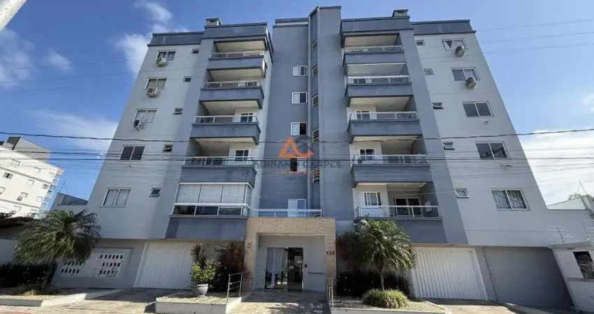 Adriano Carpes vende apartamento, com 02 quartos, sendo 01 suíte, mobiliado em excelente localização na praia de Gravatá na cidade Navegantes, Santa Catarina próximo ao parque Beto Carrero.
