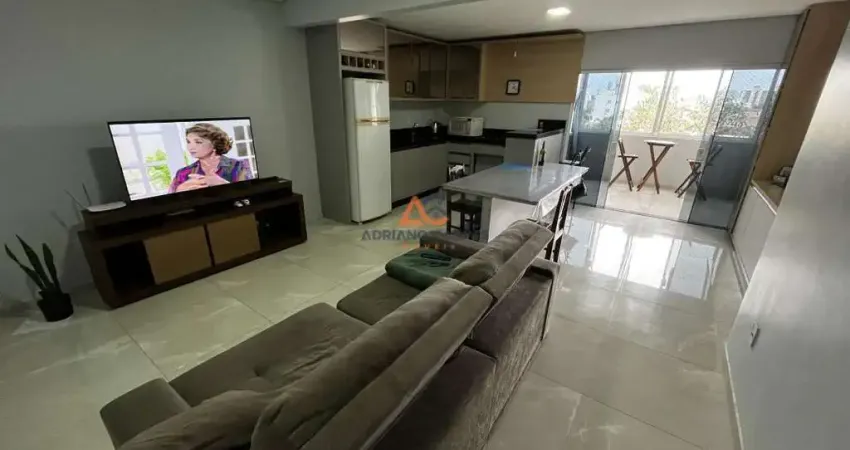 Adriano carpes imóveis vende apartamento semimobiliado com 2 dormitórios sendo 1 suíte e sacada com churrasqueira na praia de gravatá na cidade de navegantes