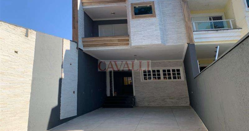 Maravilhoso sobrado, fino acabamento!