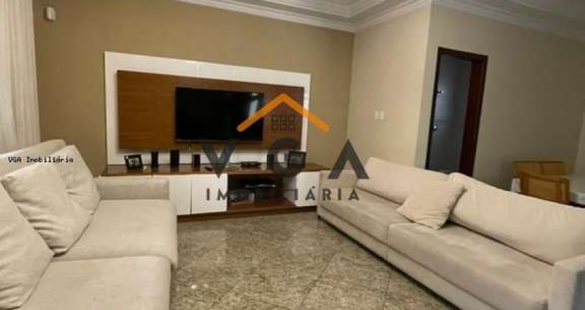 Casa para Venda em São Paulo, Jardim Triana, 4 dormitórios, 1 suíte, 3 banheiros, 4 vagas
