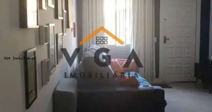 Sobrado em Condomínio para Venda em São Paulo, Vila Carmosina, 3 dormitórios, 2 banheiros, 1 vaga