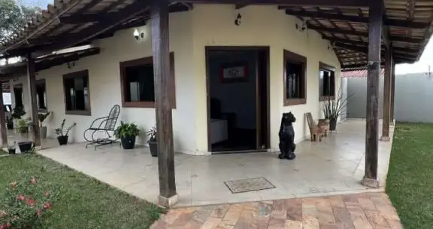Casas 3 e 4 Quartos para Venda em Betim, Vianópolis, 4 dormitórios, 1 suíte, 3 banheiros, 4 vagas