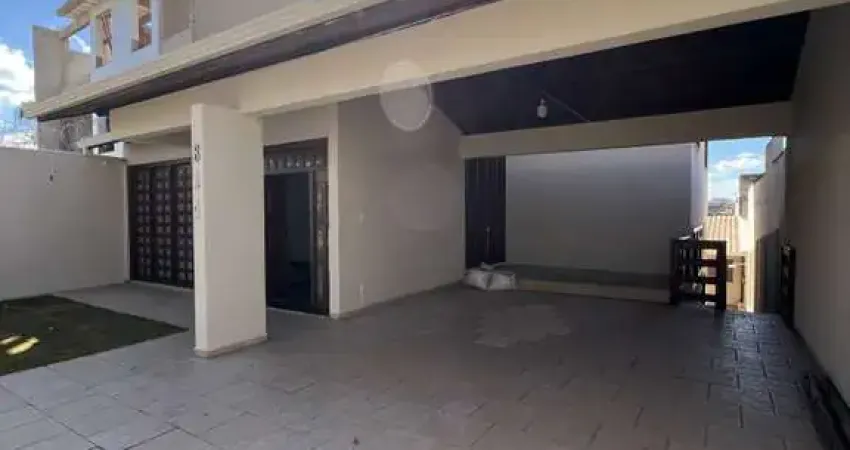 Casas 3 e 4 Quartos para Venda em Betim, Espírito Santo, 3 dormitórios, 1 suíte, 4 banheiros, 4 vagas