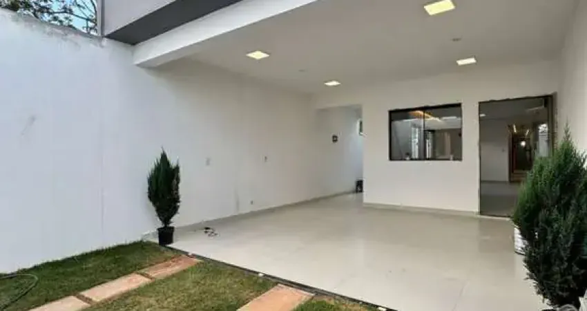 Casa 3 dormitórios para Venda em Betim, Tiradentes, 2 dormitórios, 1 suíte, 3 banheiros, 2 vagas