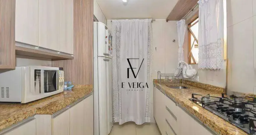 Apartamento com 3 quartos, com escadas, semi mobiliado, 1 vaga coberta de garagem compartilhada, com face norte no portão!!!