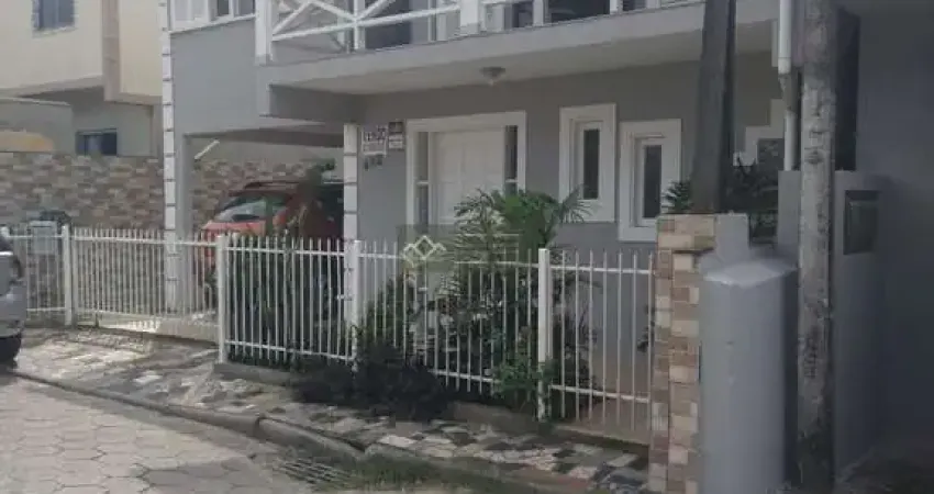Sobrado à venda no bairro Ingleses - Florianópolis/SC