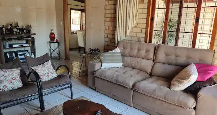 Casa com 3 quartos à venda na Avenida Assis Brasil, 396, Flórida, Guaíba
