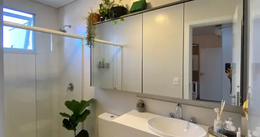 Cobertura alto padrão para aluguel de temporada – canasvieiras, a 150m da praia  desfrute do melhor do verão em uma cobertura de alto padrão, localizada a apenas 150 metros da praia de canasvieiras, u