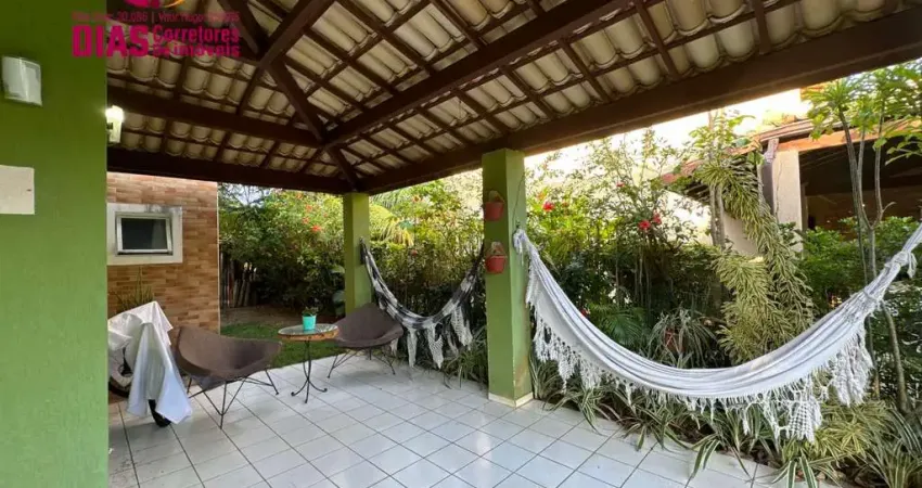 Alugo  casa  com 375 m2 com espaço gourmet com churrasqueira área verde, 3 suítes, armários e ar, 6 vagas - piatã - ssa/ba.