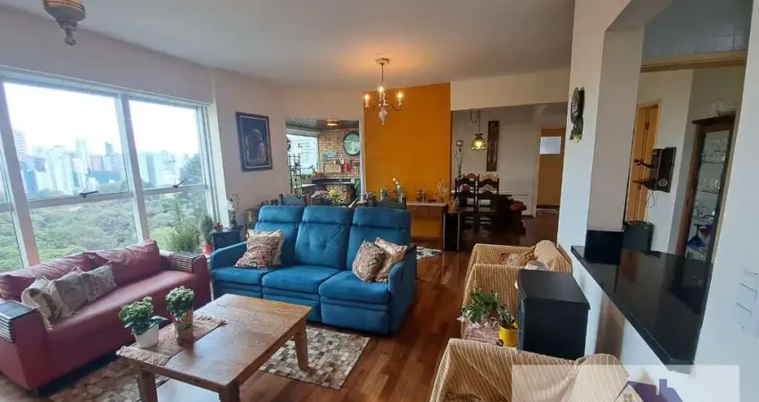 Apartamento à Venda em Vila Suzana  -  São Paulo