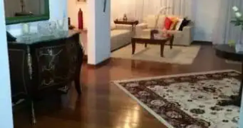 Espaçoso apartamento de 4 dormitórios em Vila Andrade - São Paulo | 250m² | 3 suítes | Venda por R$1.060.000