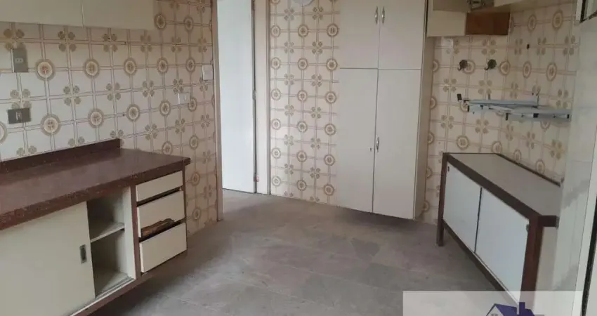Sobrado à Venda no Morumbi: 5 Dorms, 4 Suítes, 394m² – R$1,8 Mi