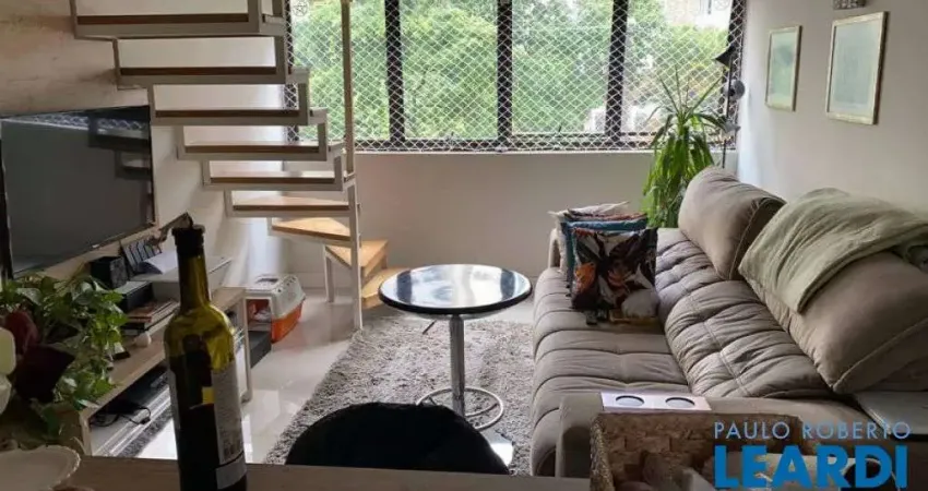 Flat com 1 quarto à venda em Moema, São Paulo