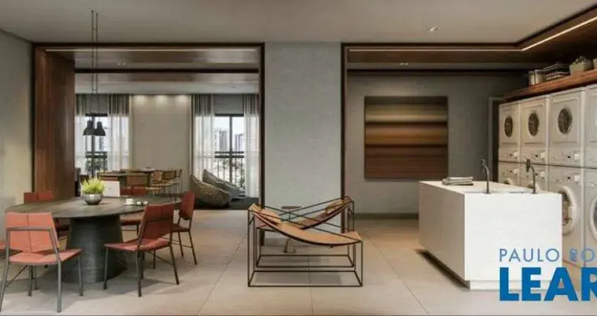 Flat com 1 quarto à venda em Moema, São Paulo 