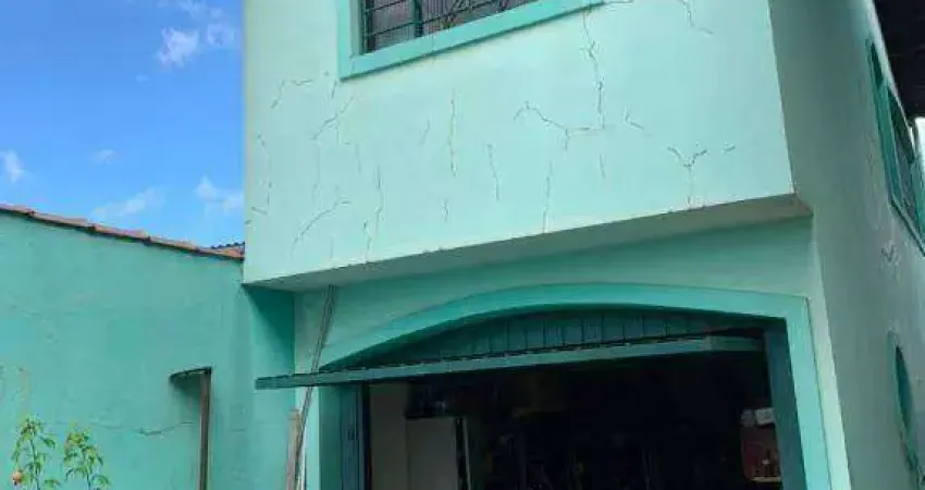 Casa com 3 dormitórios à venda por R$ 800.000,00 - Vila Maricy - Guarulhos/SP