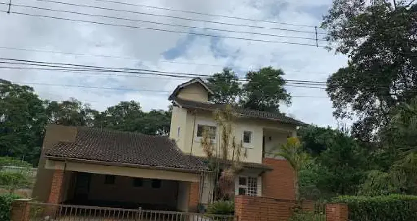 Sobrado com 3 dormitórios à venda, 300 m² por R$ 850.000,00 - Fontes - Arujá/SP