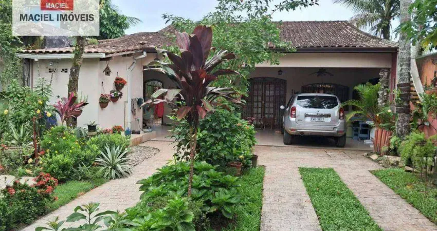 Casa com 3 dormitórios + edicula com 1 dormitório à venda, 210 m² por R$ 780.000 - Balneario Mogiano - Bertioga/SP