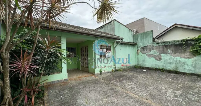 Casa Comercial em Centro  -  Caraguatatuba