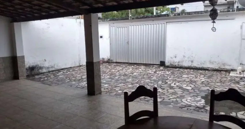 Casa com 3 dormitórios para alugar, 90 m² por R$ 1.600,00/mês - Arembepe - Camaçari/BA