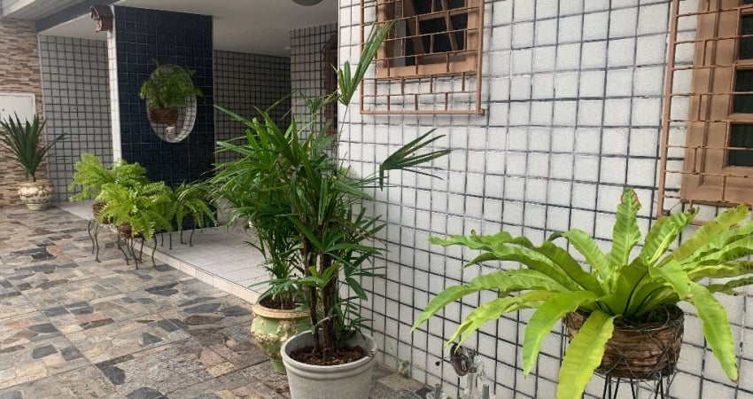 Casa com 4 quartos à venda na Rua Tarcísio Bonfim, 95, Papicu, Fortaleza