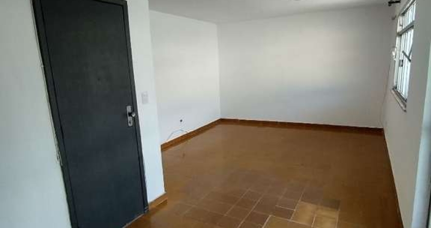 Apartamento com 1 quarto para alugar na Borda do Mato, 14, Grajaú, Rio de Janeiro