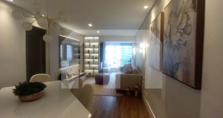 Imperdível apartamento à venda no Tatuapé, 3 quartos, 1 suíte, 2 salas, 2 vagas de garagem, 80m², ao