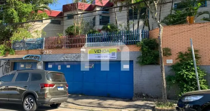 Prédio no tatuapé maravilhoso imóvel que já foi uma excelente escola particular.
