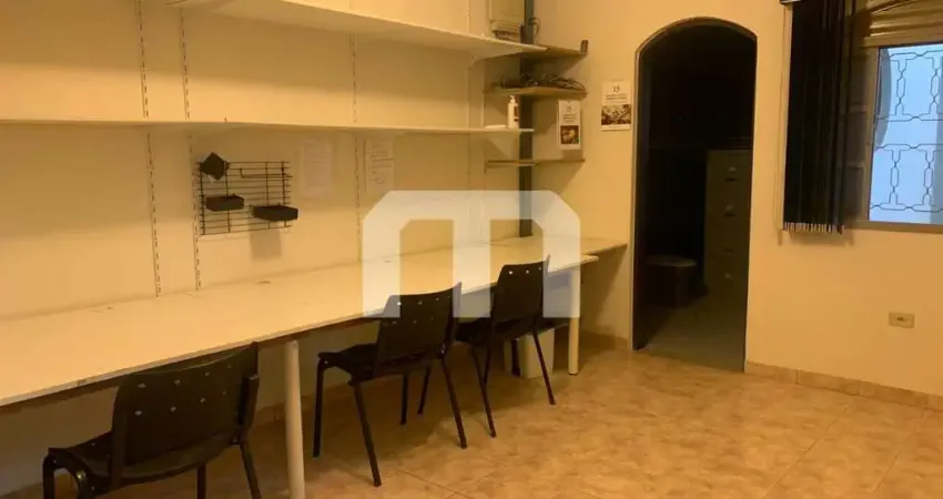 Casa com 6 quartos para alugar na Rua Fernão Lopes de Camargo, 585, Vila Darli, São Paulo