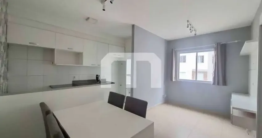 Apartamento semi mobiliado, 1 dormitório, armários planejados