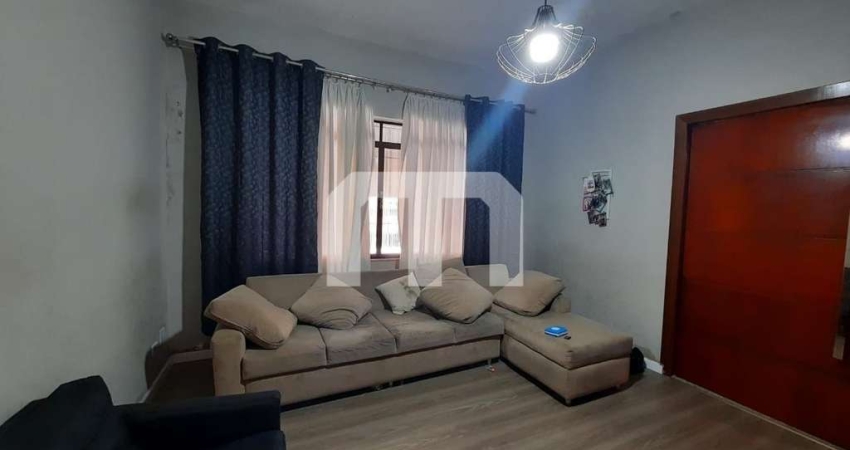 Imperdível oportunidade: Casa à venda em São Paulo-SP, Vila Formosa. 2 quartos, 1 suíte, 2 salas, 3