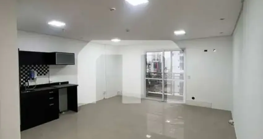 Sala comercial com 34,68 m² , no Jardim Anália Franco.