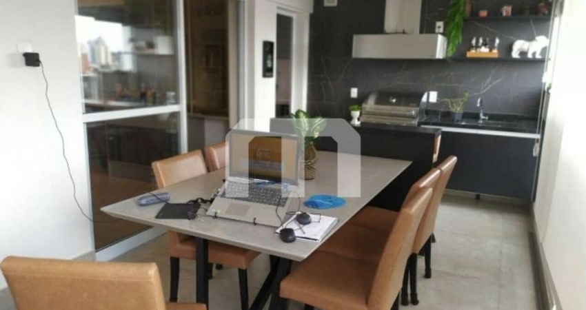 Apartamento de Luxo no Tatuapé: 2 Quartos, 2 Suítes, 2 Salas, 3 Banheiros, 105m² em São Paulo-SP!