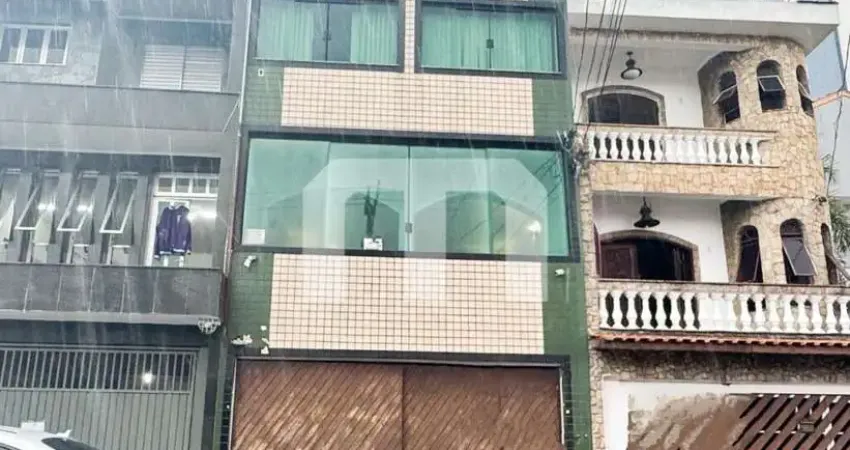 Casa de luxo na vila formosa: 4 quartos, 1 suíte, 2 salas, 2 vagas e 370m² - venda ou locação em sp.