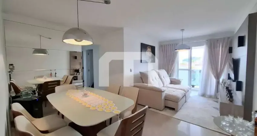 Apartamento a venda, totalmente reformado, 3 quartos, 2 vagas fixas