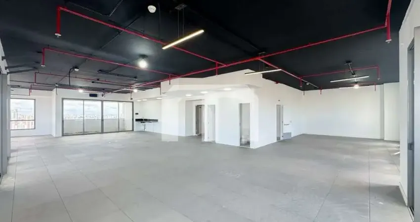 Laje corporativa no platina 220, ao lado do metrô tatuapé, 249m² e 5 vagas