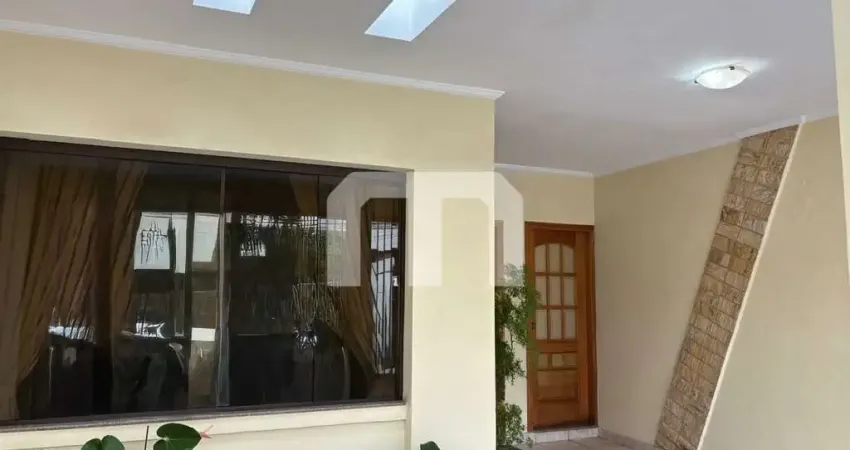 Casa com 3 quartos para alugar na Rua Emílio Mallet, 706, Tatuapé, São Paulo