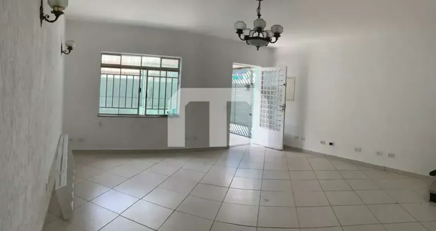 Sobrado de esquina a venda de 116,00 m², residencial ou comercial.