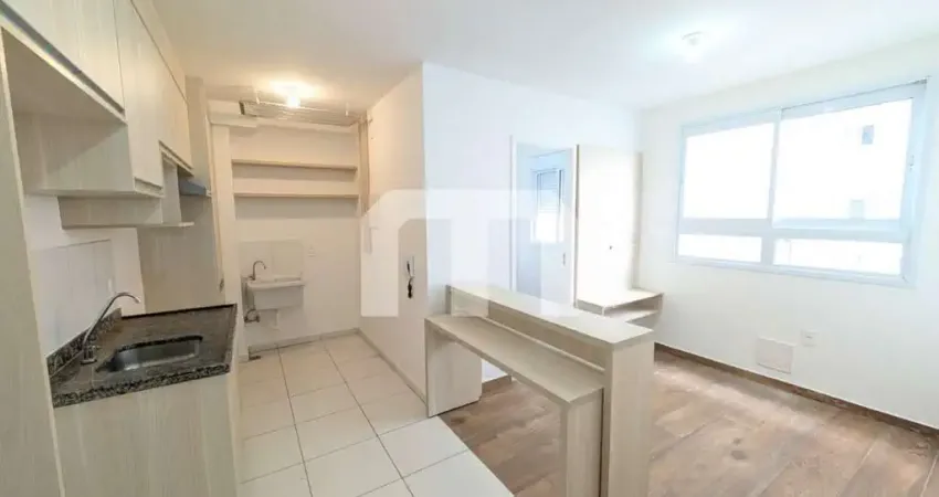Apartamento para locação mobiliado, 2 quartos, cozinha, sala 2 ambientes com sacada