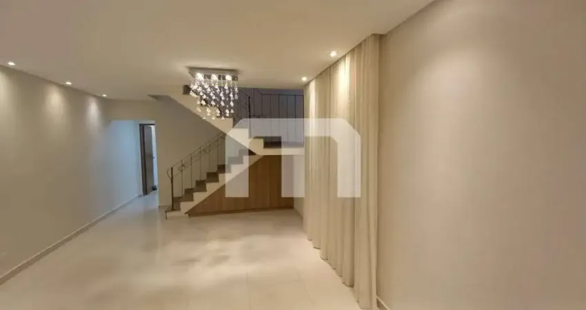 Casa com 3 quartos para alugar na Rua Aguapeí, 180, Vila Santo Estevão, São Paulo